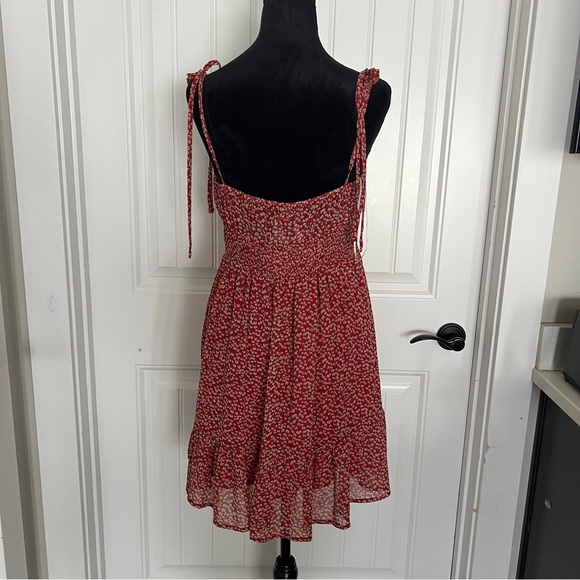 Princess Polly Red Sundress with Spaghetti Straps and Sleeveless Design - Picture 6 of 10